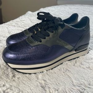 NWOB HOGAN Women’s Leather Trainer Size 37 1/2 US Size 7 1/2